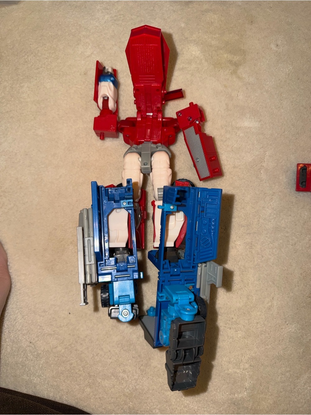Cybertron Transformer - Picture 6 of 8
